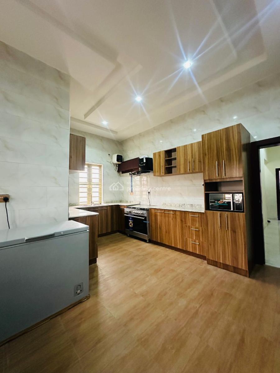 Elegantly Built 4 Bedroom Semi Detached Duplex with Bq, Maryland, Lagos, Semi-detached Duplex for Sale