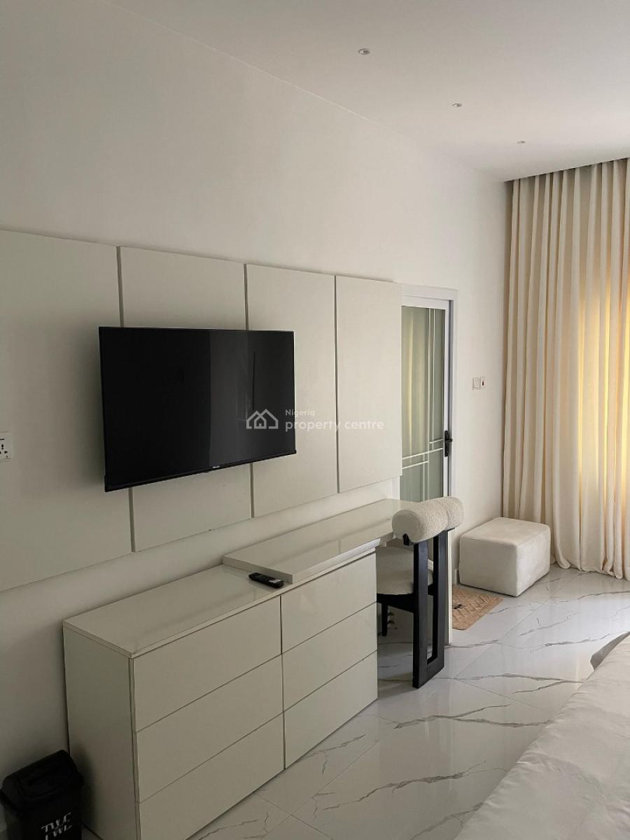 Eunice Finely Furnished 3 Bedroom Apartment with Pleasing Aesthetics, Life Camp, Abuja, Flat / Apartment Short Let