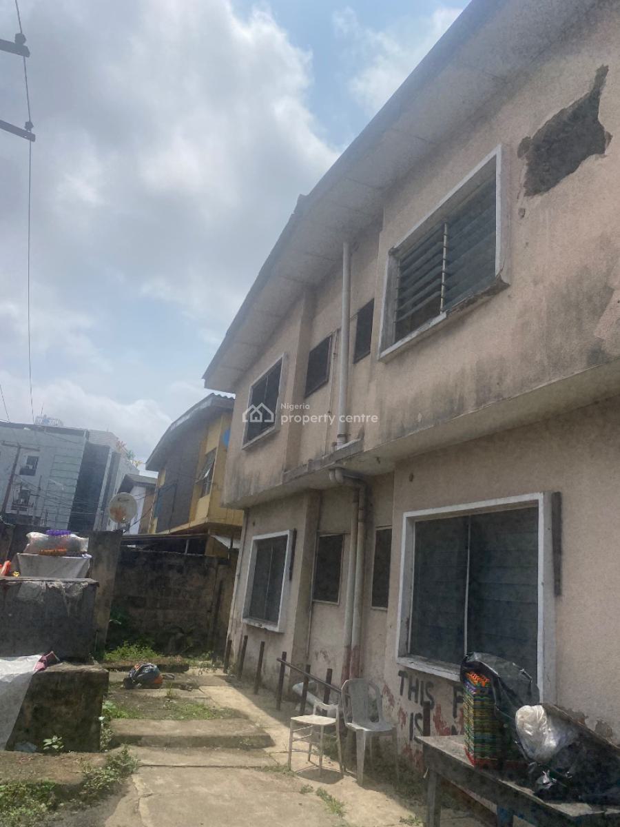 Nice and Renovate Able  5 Nos of 2 Bedroom Flats, Adisa Bashua Street, Adelabu, Surulere, Lagos, House for Sale