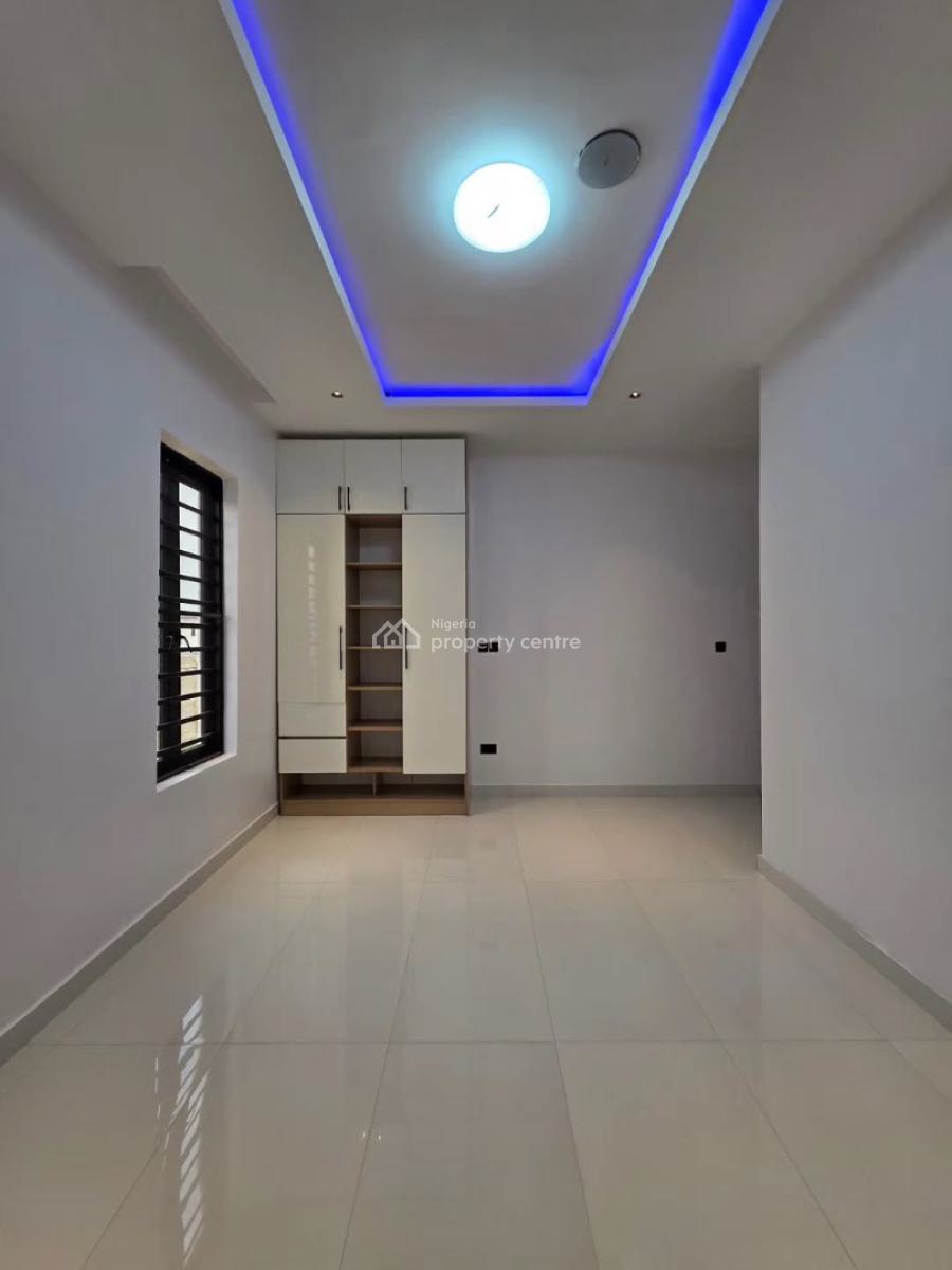 5 Bedroom Fully-detached Duplex with Bq, Ajah, Lagos, Detached Duplex for Sale