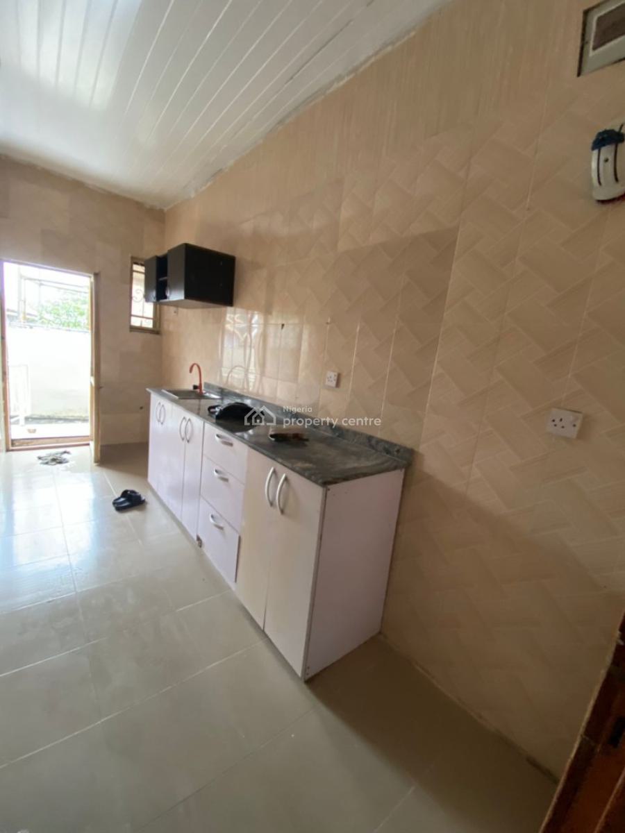 Sharp and Spacious Mini Flat in an Estate., Sangotedo, Sangotedo, Ajah, Lagos, Mini Flat (room and Parlour) for Rent