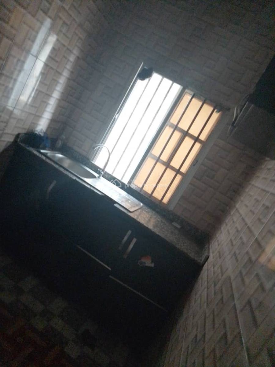 Lovely 2 Bedroom Apartment, Off Ira Nla Link Road, Alasia, Ajah, Lagos, Flat / Apartment for Rent