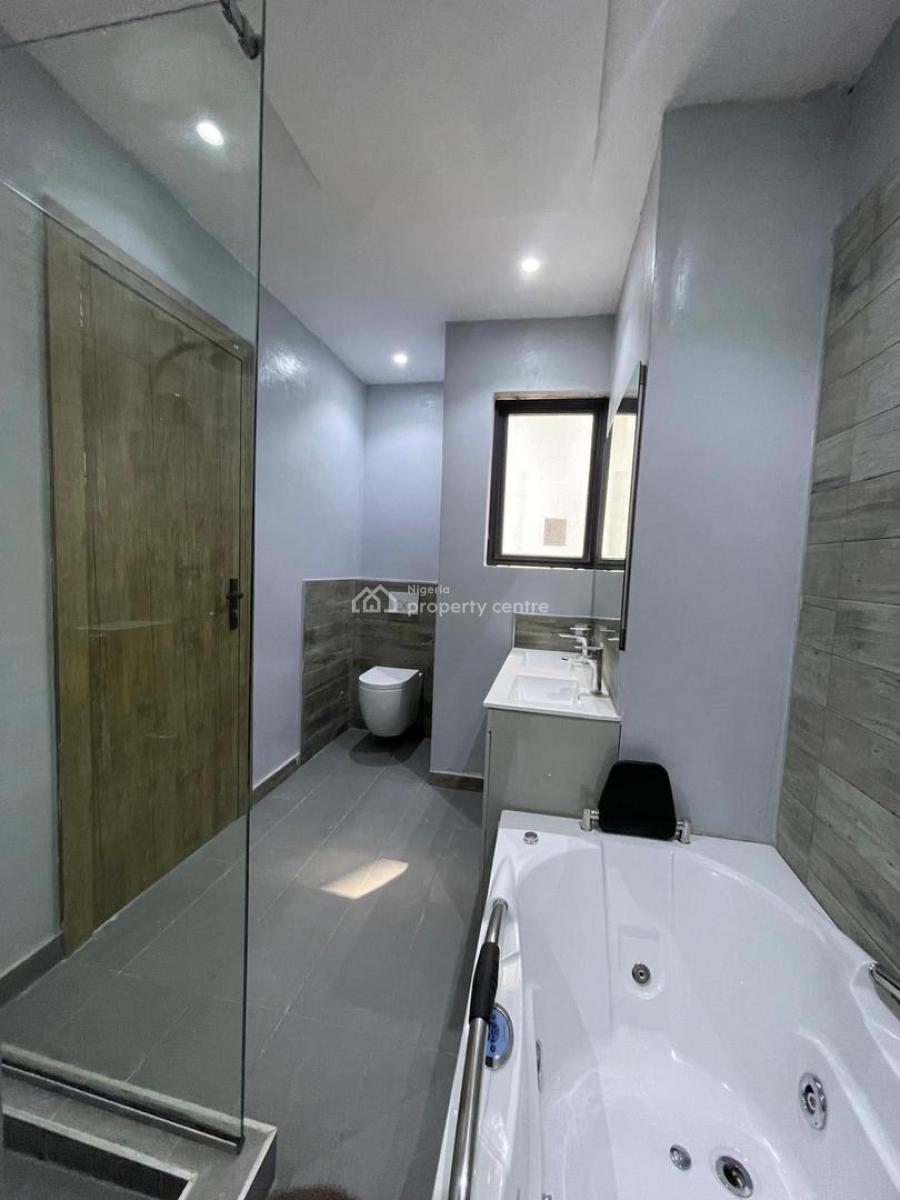 Luxury 4 Bedrooms Maisonette with Bq, Lekki Phase 1, Lekki, Lagos, Flat / Apartment for Sale