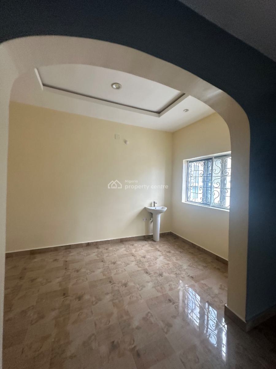 Excellent Spacious 3 Bedroom Bungalow Standalone with Bq, Standard Estate, Galadimawa, Abuja, Detached Bungalow for Rent