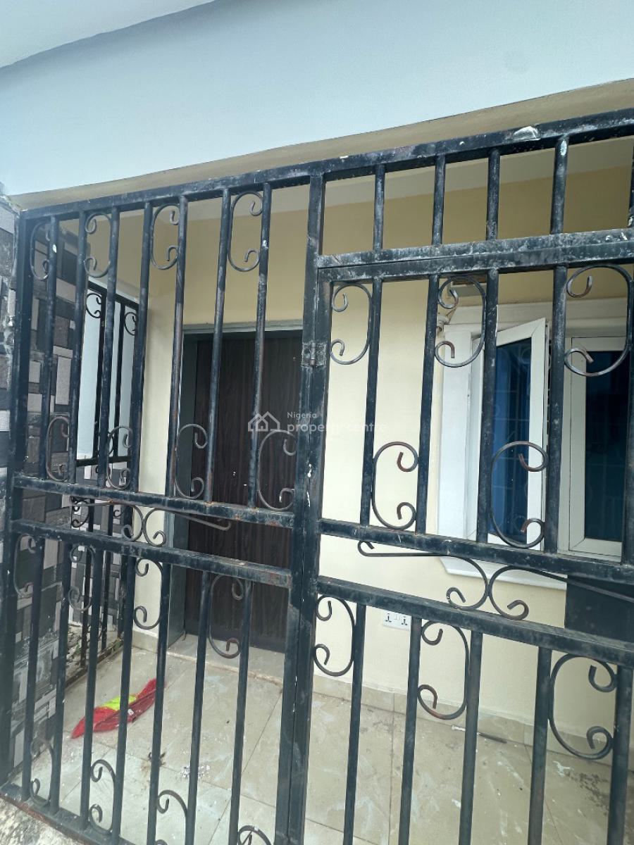 Excellent Spacious 3 Bedroom Bungalow Standalone with Bq, Standard Estate, Galadimawa, Abuja, Detached Bungalow for Rent