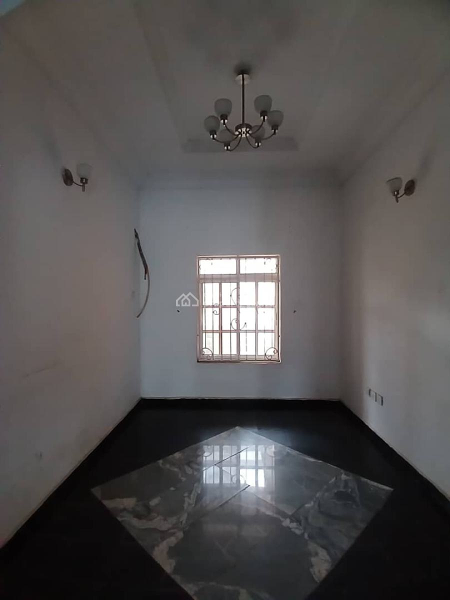4 Bedrooms Spacious and Serviced Terraces Duplex with Bq., Serene Neighborhood, Asokoro District, Abuja, Terraced Duplex for Rent