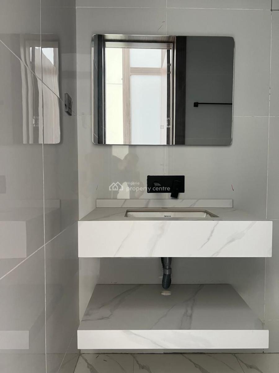 Newly Built 3 Bedroom Apartments with Fitted Kitchen, En-suite Bedroom, Lekki Phase 1, Lekki, Lagos, Flat / Apartment for Rent