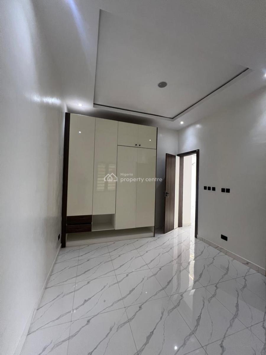 Newly Built 3 Bedroom Apartments with Fitted Kitchen, En-suite Bedroom, Lekki Phase 1, Lekki, Lagos, Flat / Apartment for Rent