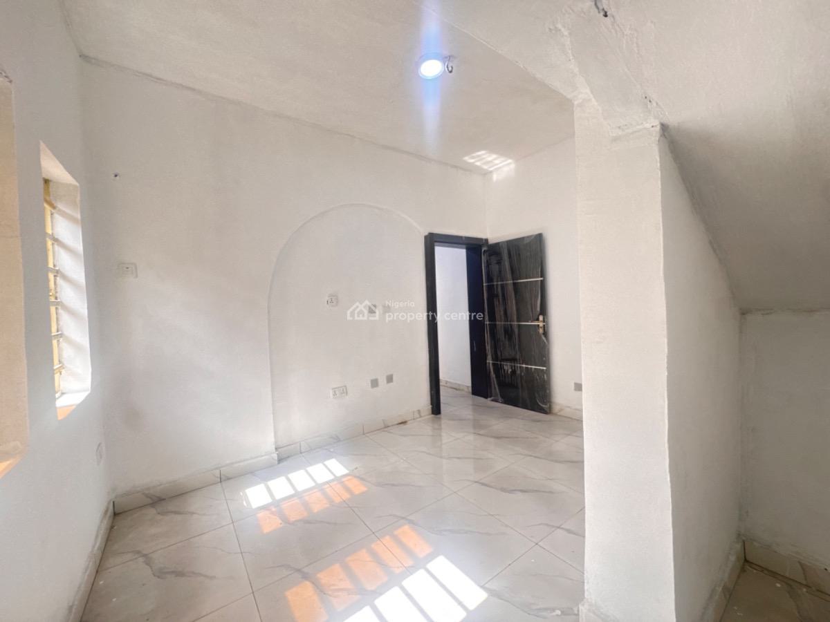 Newly Renovated Miniflat, Jinadu Street, Igbo Efon, Lekki, Lagos, Mini Flat (room and Parlour) for Rent