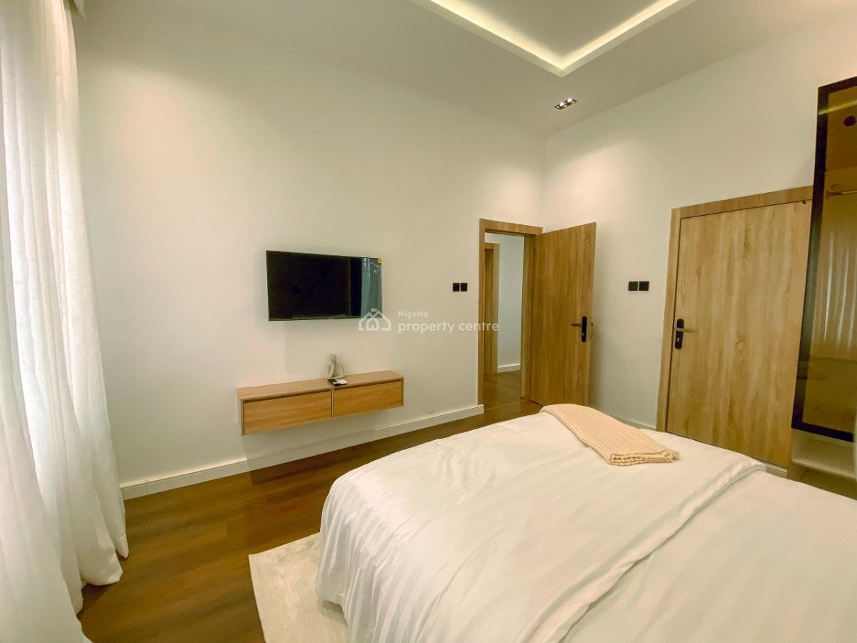 2 Bedroom Apartment, Lekki Phase 1, Lekki, Lagos, Flat / Apartment Short Let