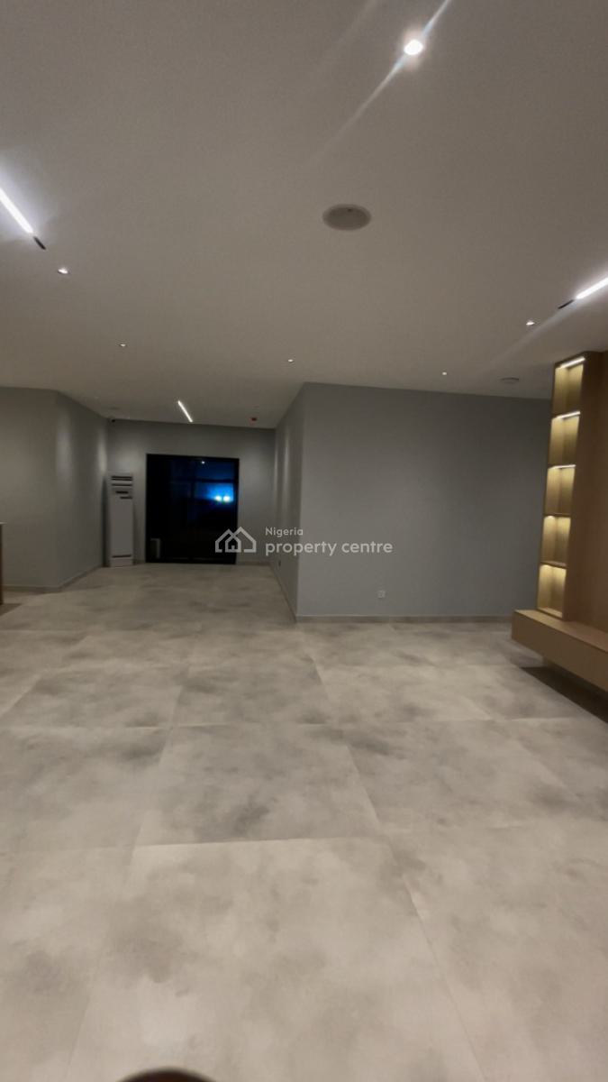 Direct Brief:spacious Luxury 3 Bedroom Apartment with Bq, Off Bisola Durosimi Etti, Lekki Phase 1, Lekki, Lagos, Flat / Apartment for Sale