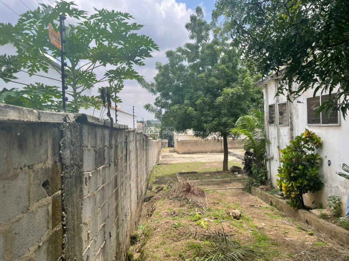 4 Bedroom Bungalow with 2 Bq, Iyaganku Gra, Ibadan, Oyo, Detached Bungalow for Sale