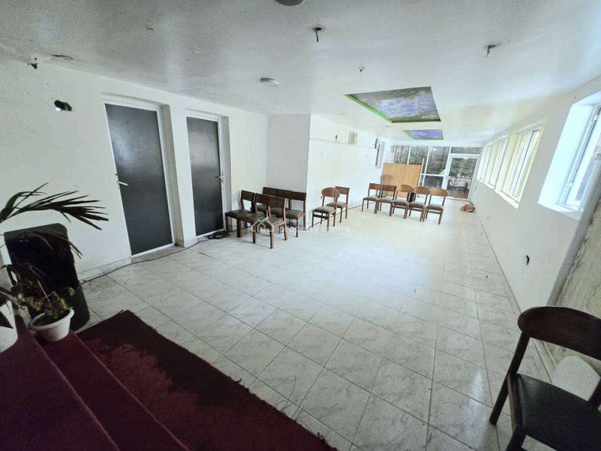 Massive Commercial Shop Space Available, Lekki Phase 1, Lekki, Lagos, Shop for Rent