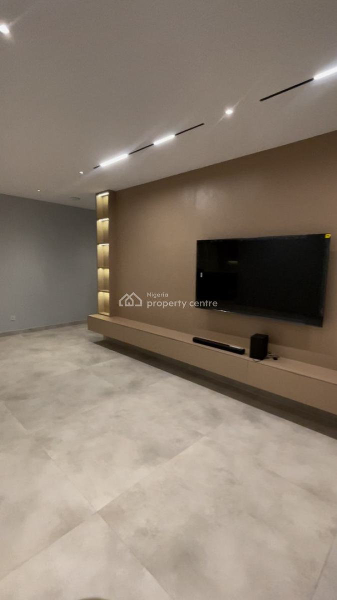 Spacious Luxury 2 Bedroom Apartment with Bq, Off Bisola Durosimi Etti, Lekki Phase 1, Lekki, Lagos, Flat / Apartment for Sale