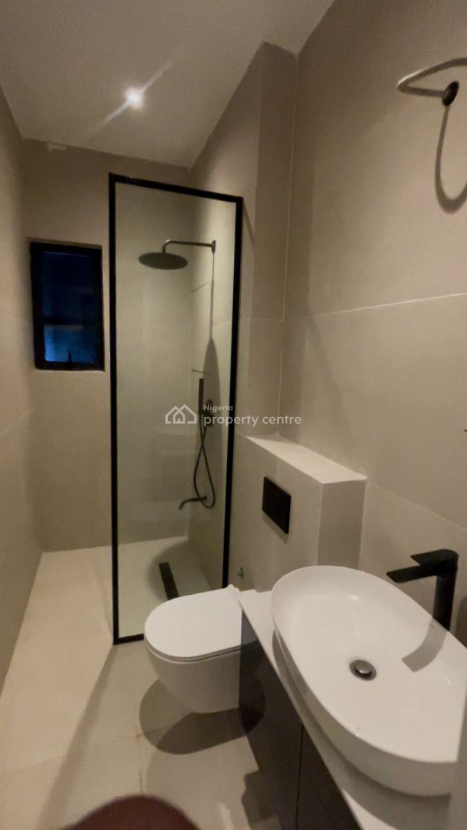 Spacious Luxury 2 Bedroom Apartment with Bq, Off Bisola Durosimi Etti, Lekki Phase 1, Lekki, Lagos, Flat / Apartment for Sale