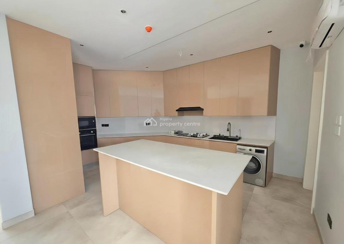 Spacious Luxury 2 Bedroom Apartment with Bq, Off Bisola Durosimi Etti, Lekki Phase 1, Lekki, Lagos, Flat / Apartment for Sale