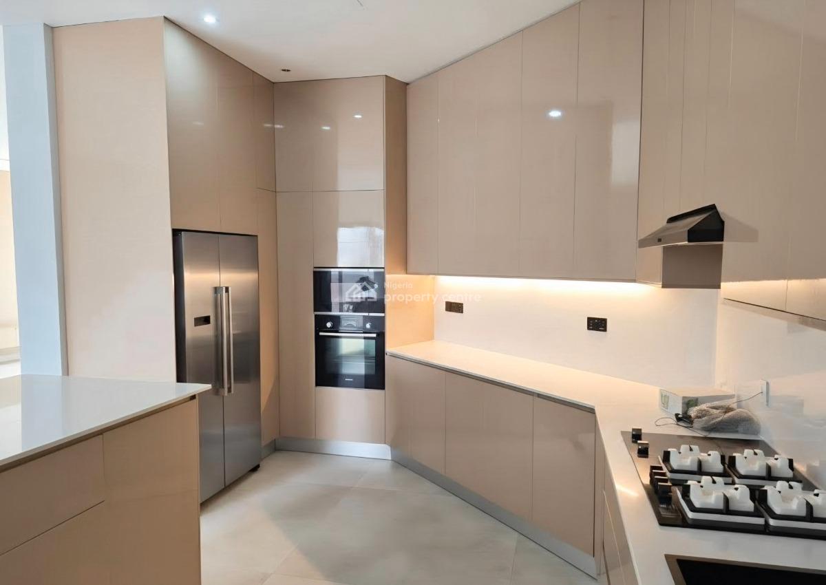 Spacious Luxury 2 Bedroom Apartment with Bq, Off Bisola Durosimi Etti, Lekki Phase 1, Lekki, Lagos, Flat / Apartment for Sale