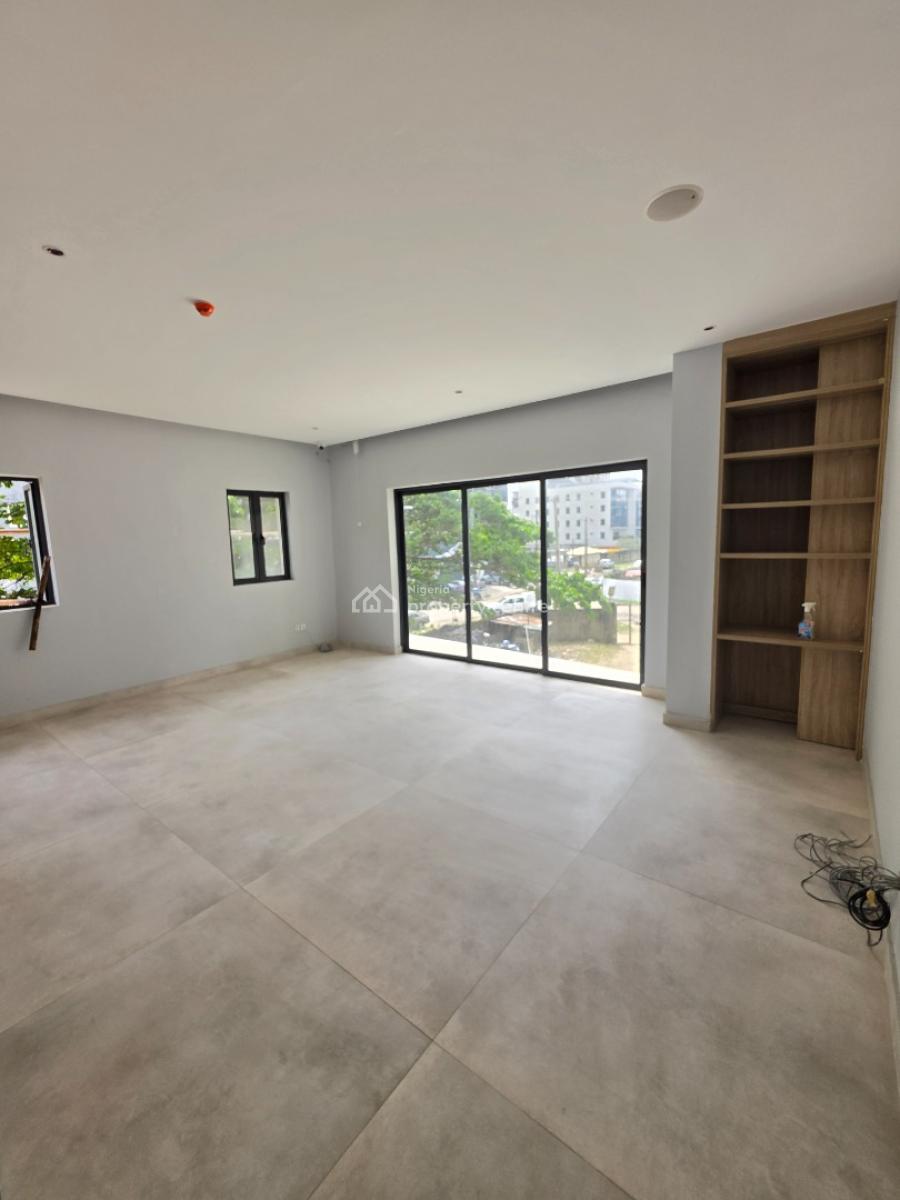 Spacious Luxury 2 Bedroom Apartment with Bq, Off Bisola Durosimi Etti, Lekki Phase 1, Lekki, Lagos, Flat / Apartment for Sale