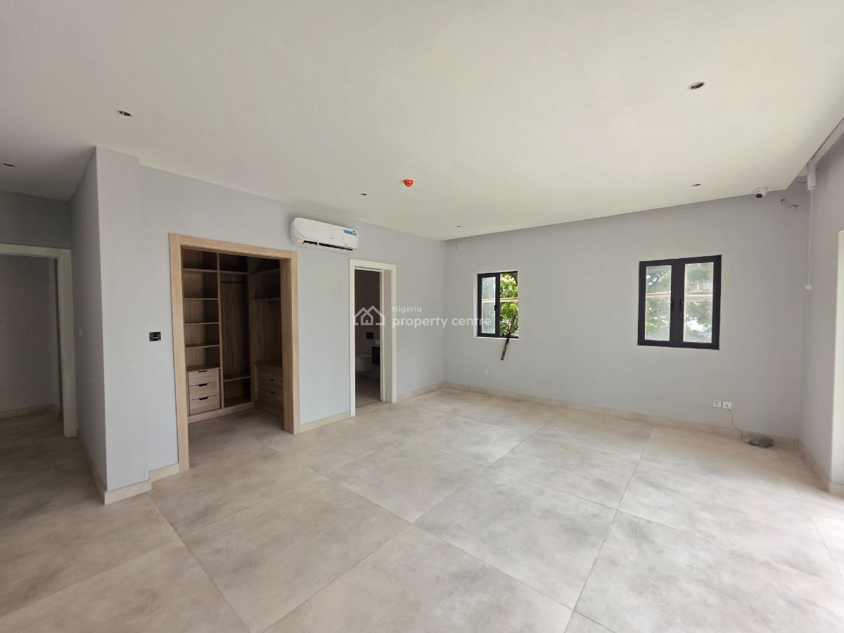 Spacious Luxury 2 Bedroom Apartment with Bq, Off Bisola Durosimi Etti, Lekki Phase 1, Lekki, Lagos, Flat / Apartment for Sale