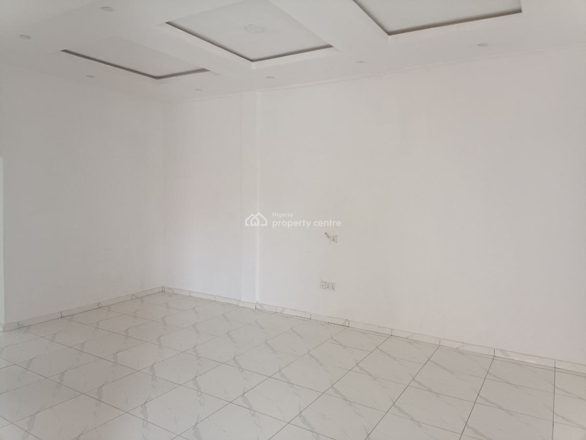 Spacious 2 Bedroom Ensuite, Kayfarm Estate, Obawole, Ogba, Ikeja, Lagos, Flat / Apartment for Sale