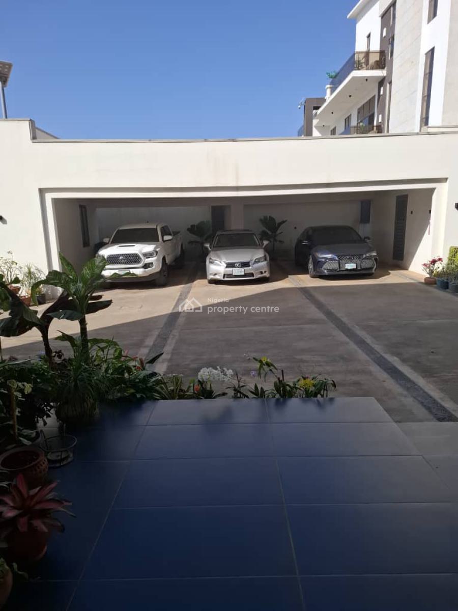 Completely Serviced and Furnished Seven Bedrooms Detached Duplex, Guzape District, Abuja, Detached Duplex for Sale