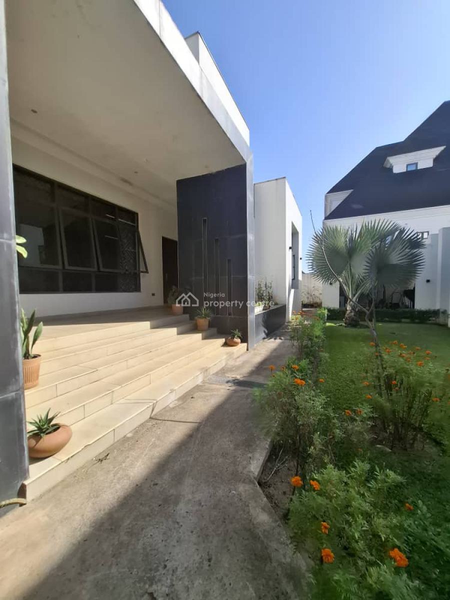 Completely Serviced and Furnished Seven Bedrooms Detached Duplex, Guzape District, Abuja, Detached Duplex for Sale