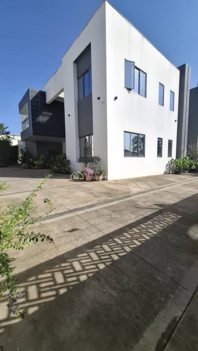 Completely Serviced and Furnished Seven Bedrooms Detached Duplex, Guzape District, Abuja, Detached Duplex for Sale