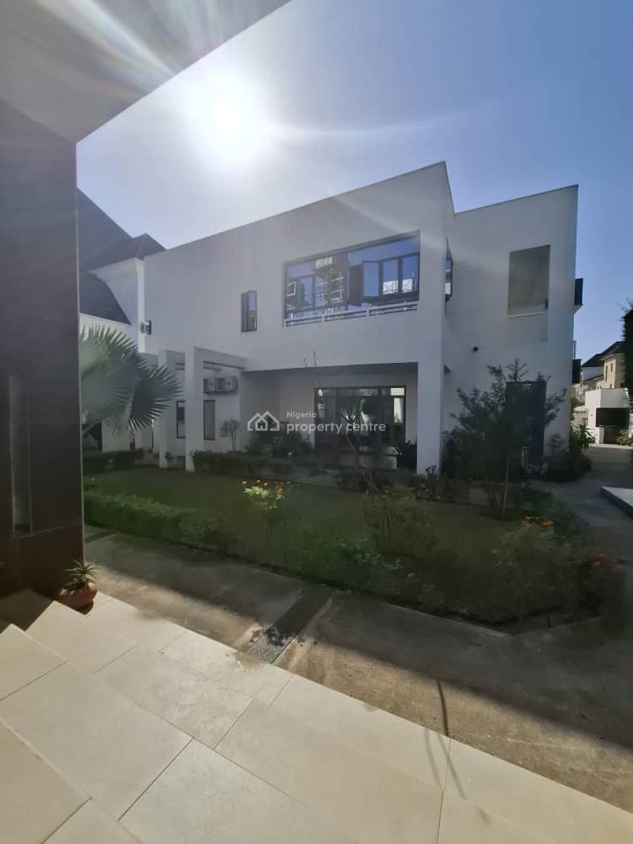Completely Serviced and Furnished Seven Bedrooms Detached Duplex, Guzape District, Abuja, Detached Duplex for Sale