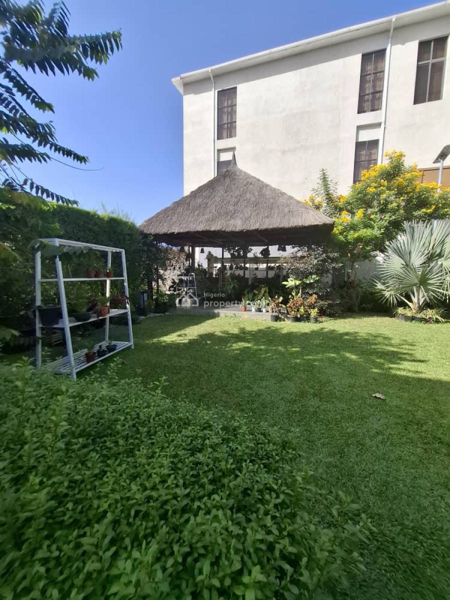 Completely Serviced and Furnished Seven Bedrooms Detached Duplex, Guzape District, Abuja, Detached Duplex for Sale