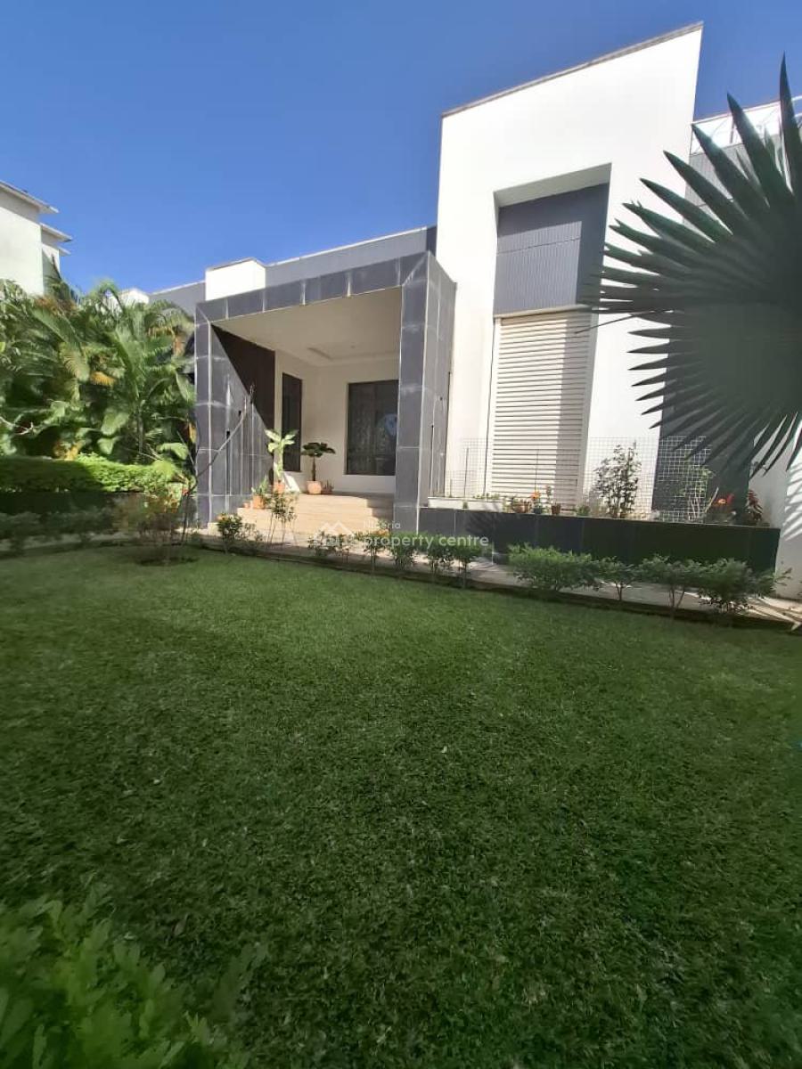 Completely Serviced and Furnished Seven Bedrooms Detached Duplex, Guzape District, Abuja, Detached Duplex for Sale