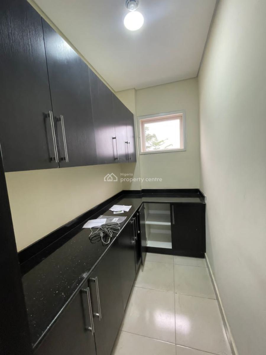 Serviced with 24/7 Power Supply 3 Bedroom En-suite Flat with Fully Fit, Banana Island, Ikoyi, Lagos, Flat / Apartment for Rent