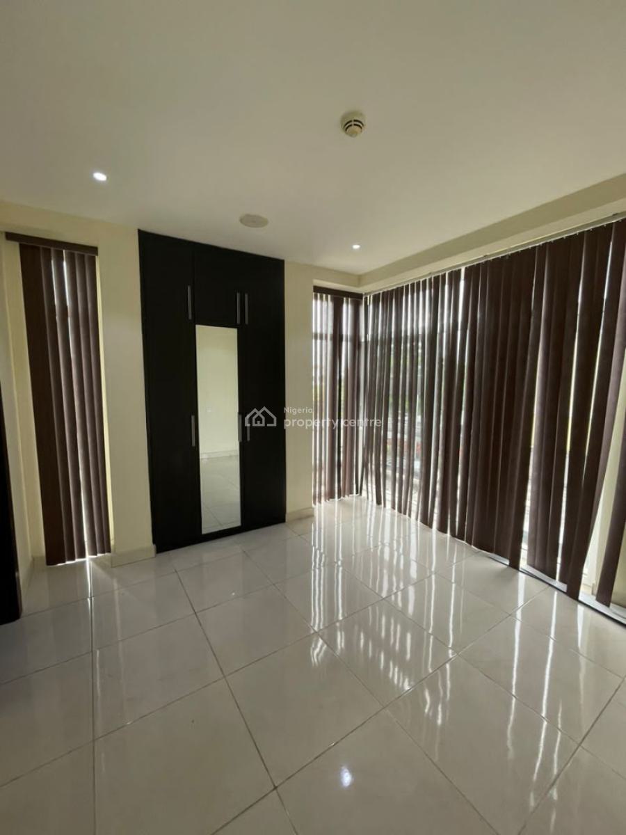 Serviced with 24/7 Power Supply 3 Bedroom En-suite Flat with Fully Fit, Banana Island, Ikoyi, Lagos, Flat / Apartment for Rent