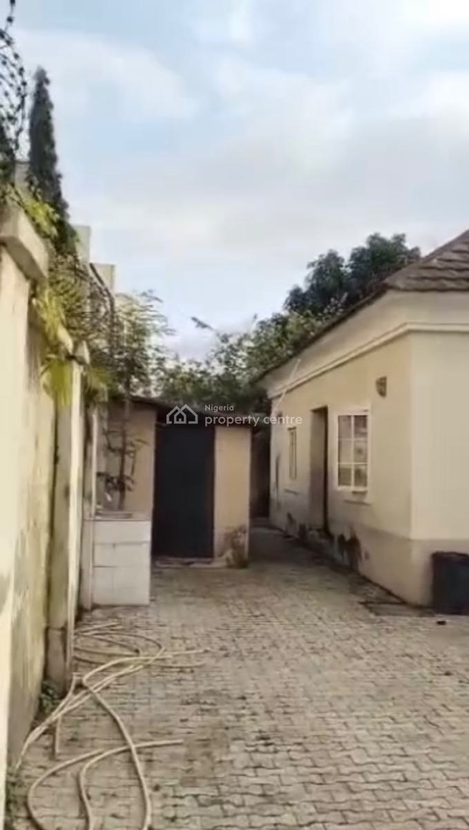 5 Bedroom with 3 Room Bq and One Bedroom Attached, Jabi, Abuja, Commercial Property for Rent