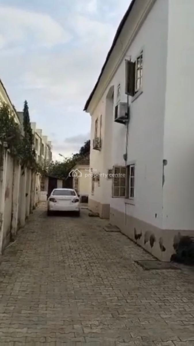 5 Bedroom with 3 Room Bq and One Bedroom Attached, Jabi, Abuja, Commercial Property for Rent