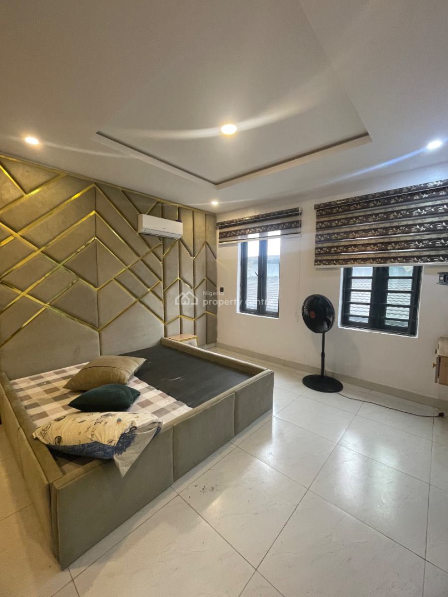 Spacious Partly Furnished 2 Bedroom Apartment, Ologolo, Lekki, Lagos, Flat / Apartment for Sale