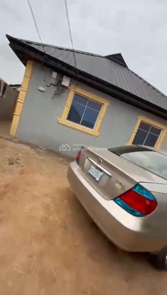 Well Maintained 5 Units of Mini Flats in a Serene Environment, Lucky Fibre, Ikorodu, Lagos, Block of Flats for Sale