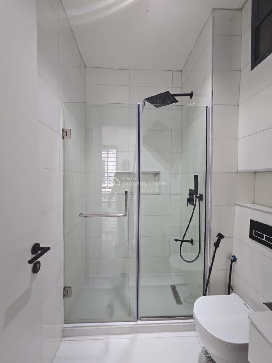 Modern 2-bedroom Apartments with Premium Amenities, Ologolo, Lekki, Lagos, Block of Flats for Sale