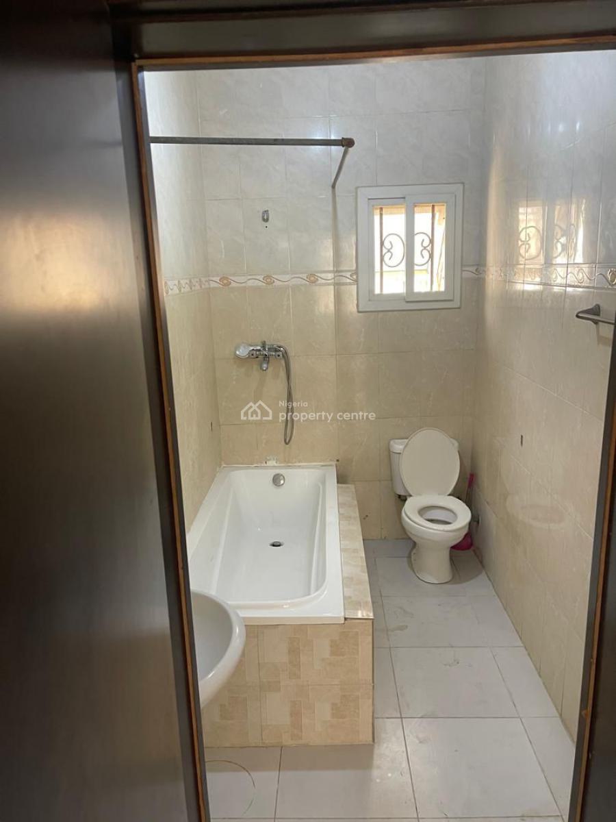 Executive Serviced Studio Upstairs Apartment, Off Omorinre Johnson, Lekki Phase 1, Lekki, Lagos, Self Contain (single Rooms) for Rent