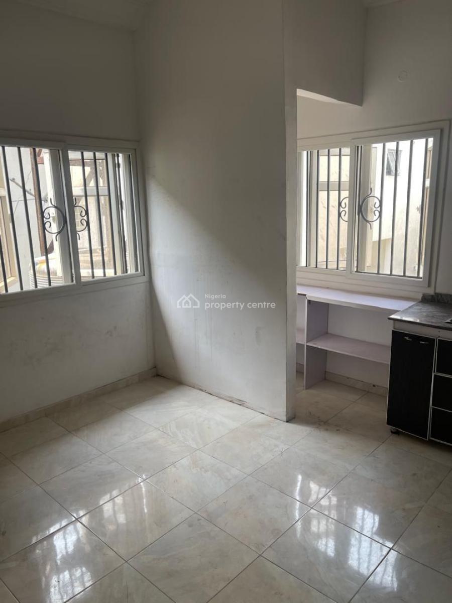 Executive Serviced Studio Upstairs Apartment, Off Omorinre Johnson, Lekki Phase 1, Lekki, Lagos, Self Contain (single Rooms) for Rent