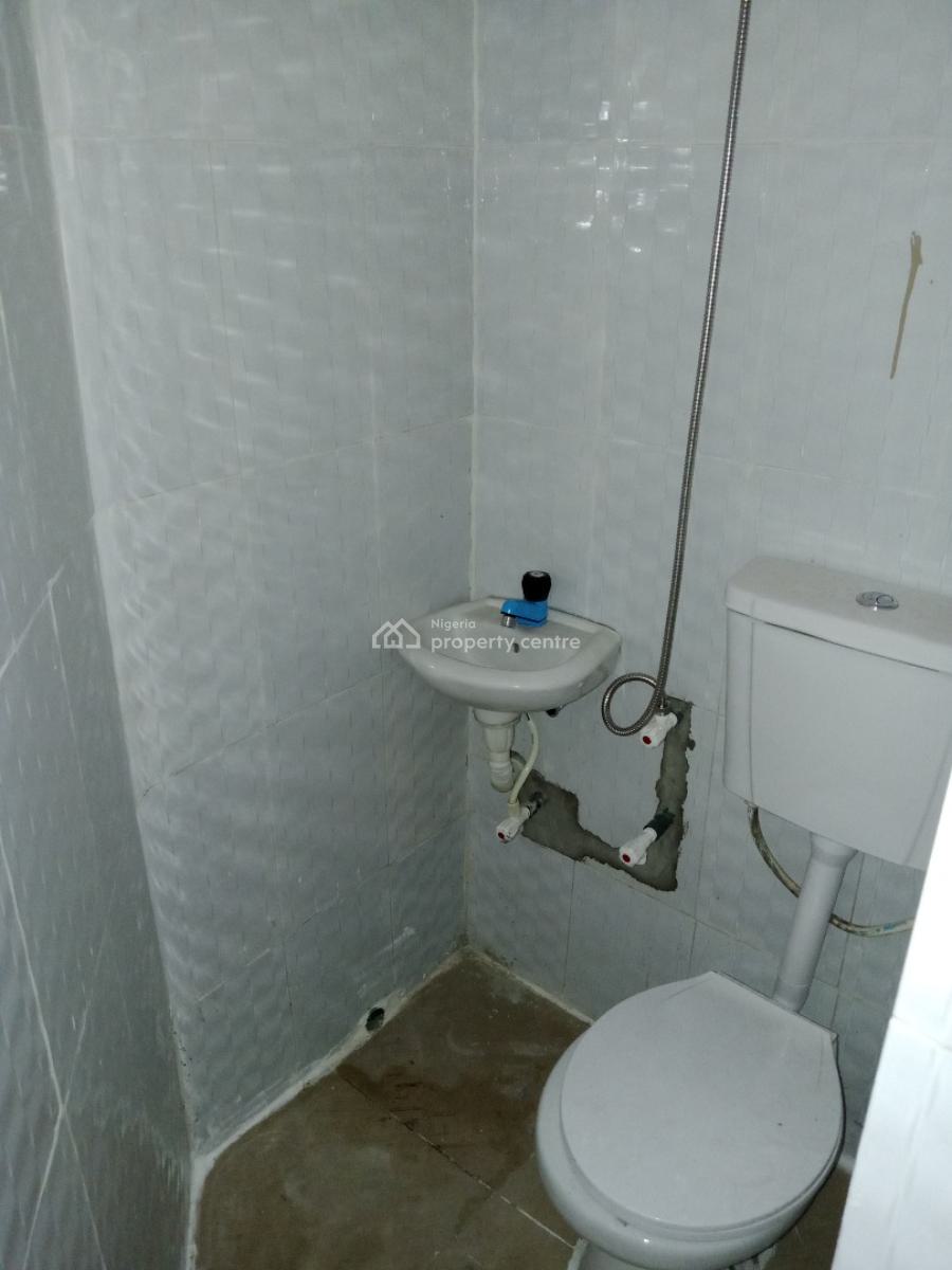 Newly Renovated 3 Bedroom Penthouse, Oke Ira, Ogba, Ikeja, Lagos, Flat / Apartment for Rent