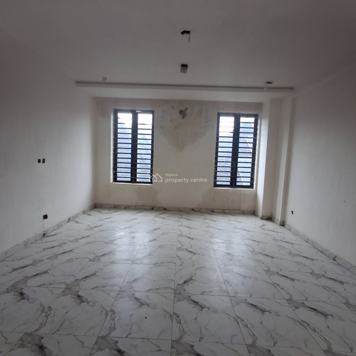 Two Bedroom Apartment, Lafiaji, Lekki, Lagos, Flat / Apartment for Sale