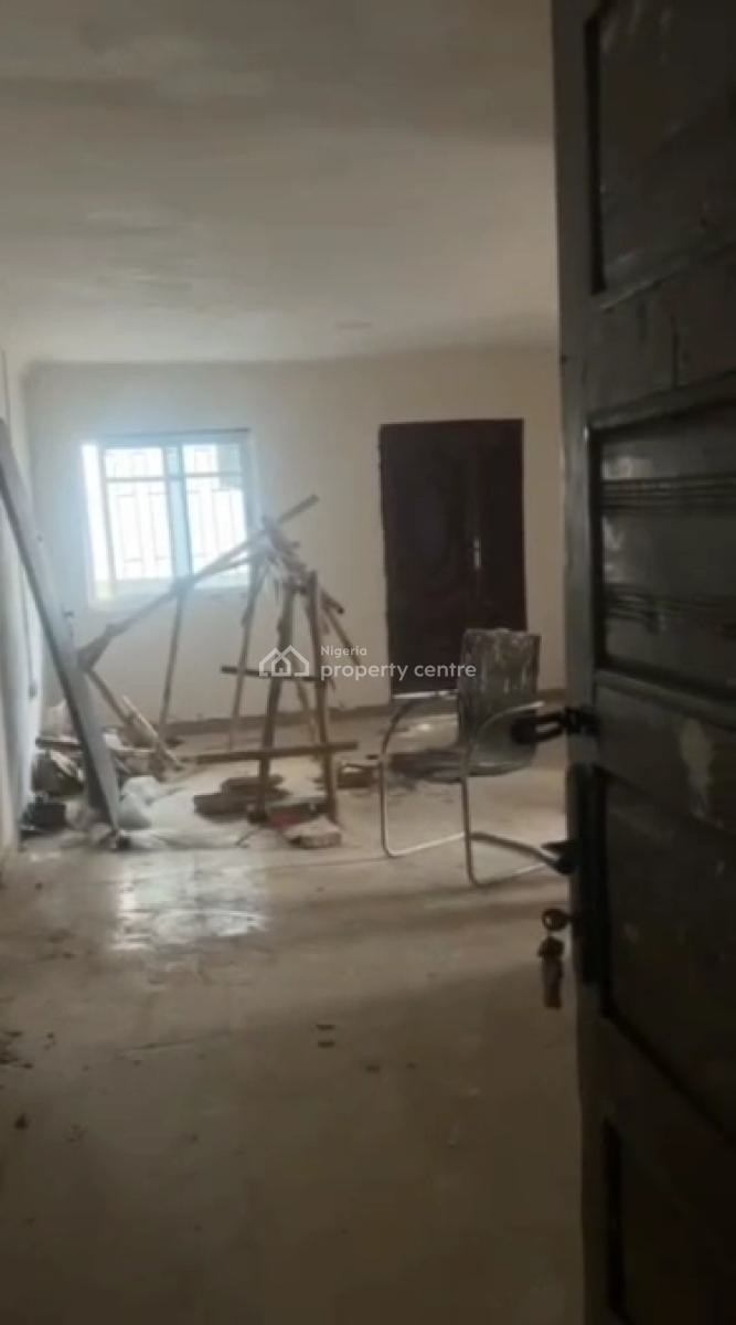 Spacious Recently Renovated 3 Bedroom Flat Apartment, Sabo, Yaba, Lagos, Flat / Apartment for Rent