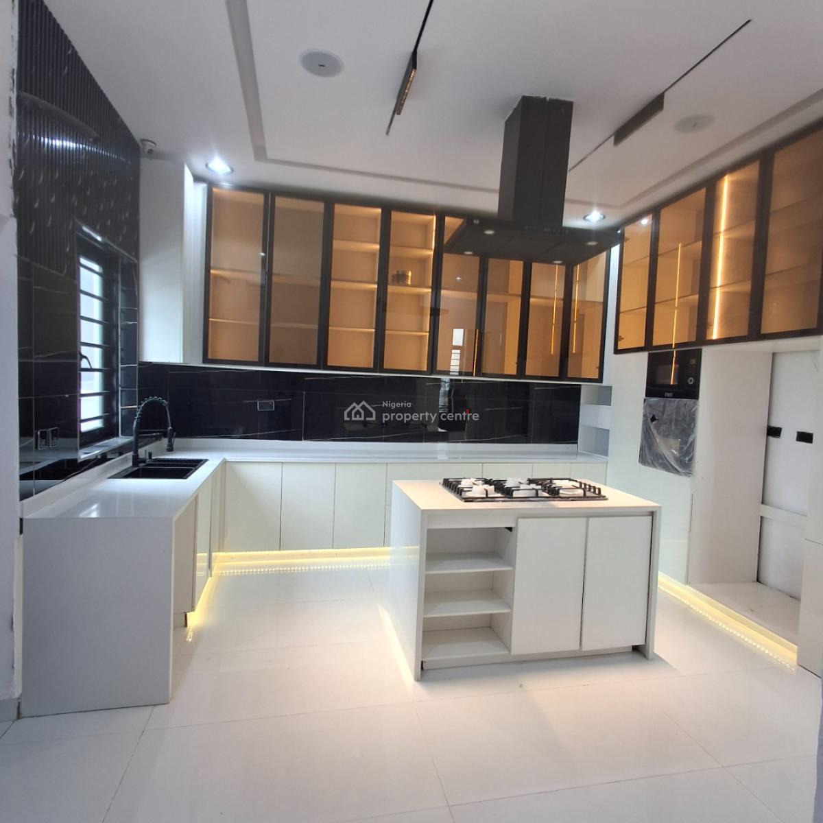 Five Bedroom Fully Detached Duplex, Lafiaji, Lekki, Lagos, Detached Duplex for Sale