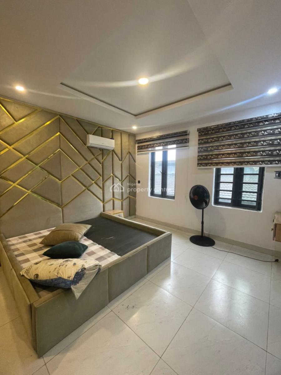 Luxury Partly Furnished 2 Bedroom Apartment, Ologolo, Lekki, Lagos, Flat / Apartment for Sale