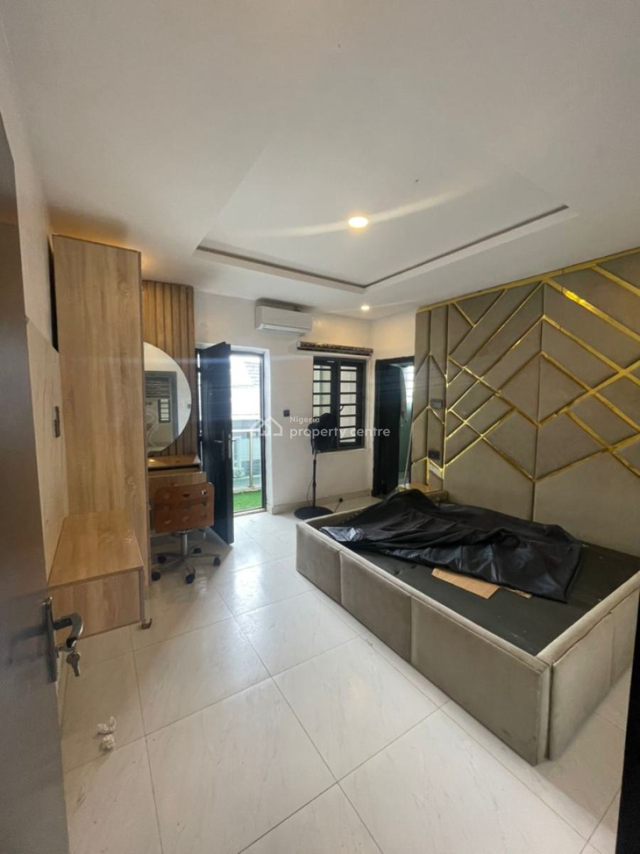 Luxury Partly Furnished 2 Bedroom Apartment, Ologolo, Lekki, Lagos, Flat / Apartment for Sale
