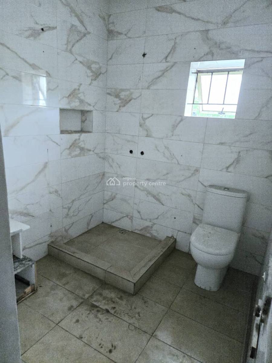Commercial 4 Bedroom Semi-detached Duplex, Lekki Phase 1, Lekki, Lagos, Office Space for Rent