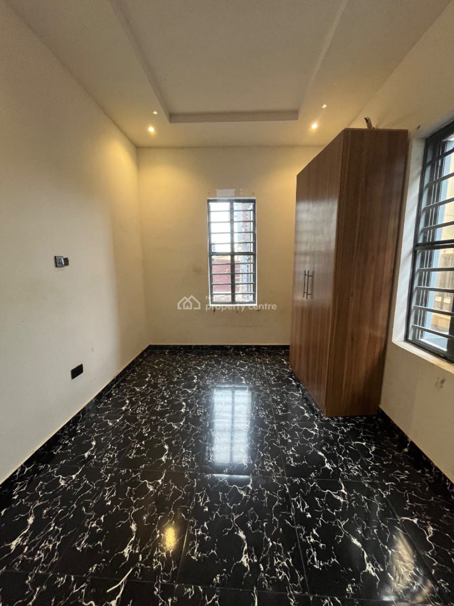 Two Bedroom Flat, Peace Land Estate, Ogombo, Ajah, Lagos, Flat / Apartment for Rent