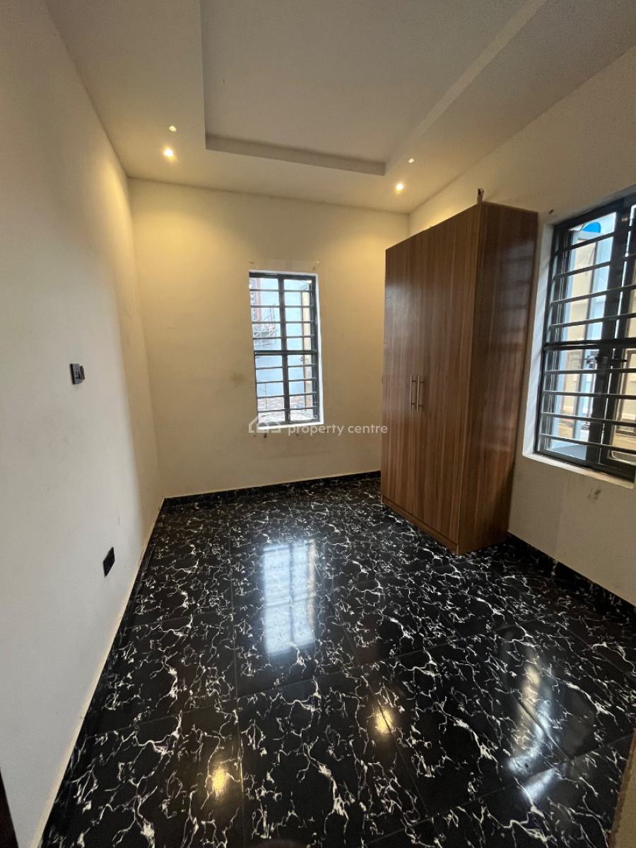 Two Bedroom Flat, Peace Land Estate, Ogombo, Ajah, Lagos, Flat / Apartment for Rent