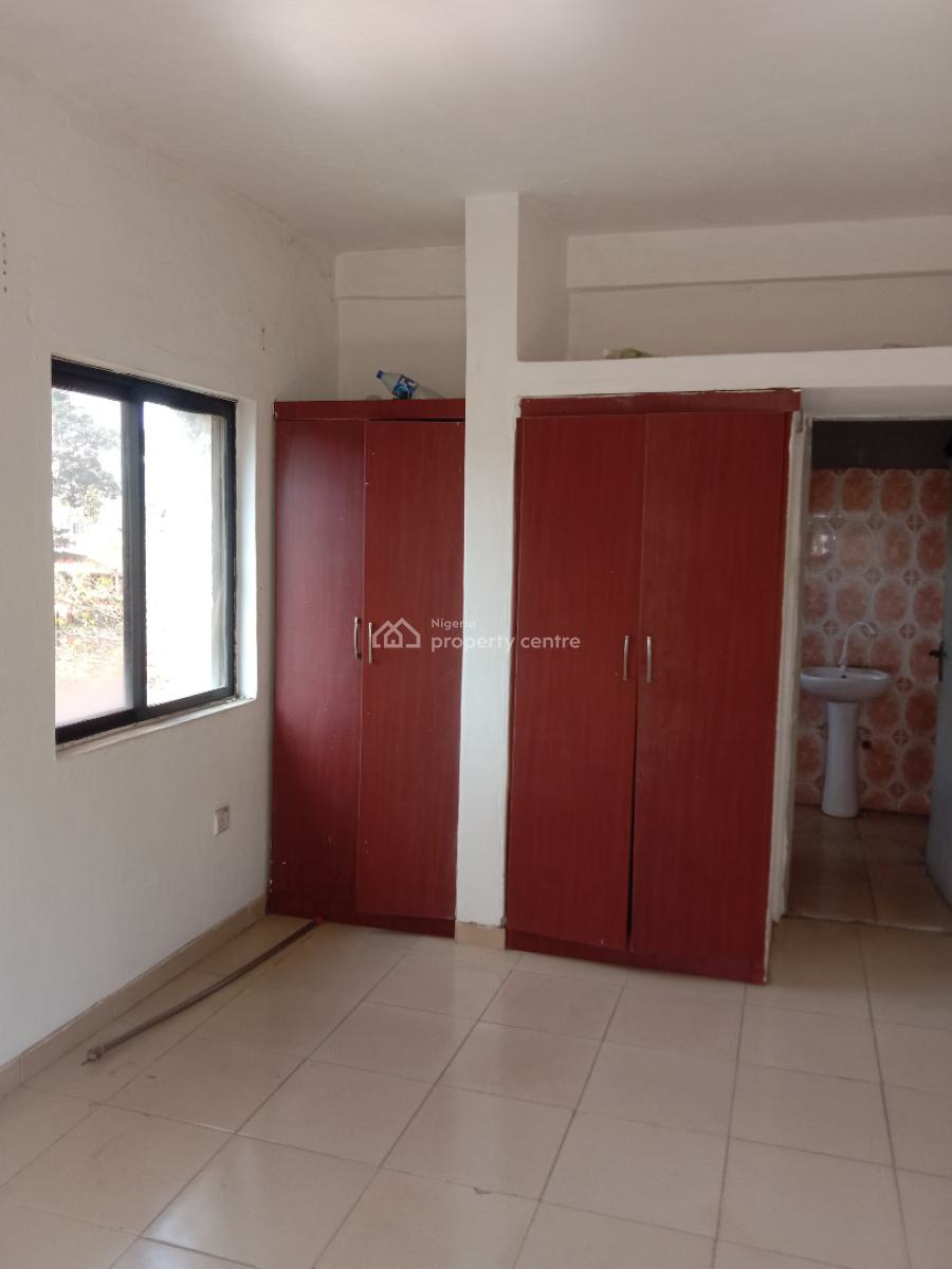 Spacious Four Bedroom Flat, Zone 2, Wuse, Abuja, Flat / Apartment for Rent