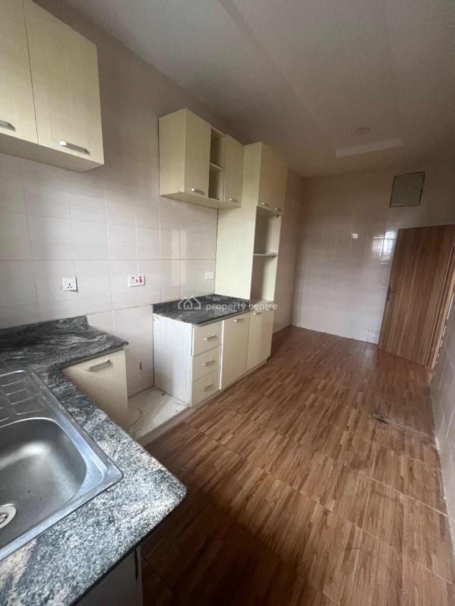 Two Bedroom Flat, Alasela Estate, Ogombo, Ajah, Lagos, Flat / Apartment for Rent